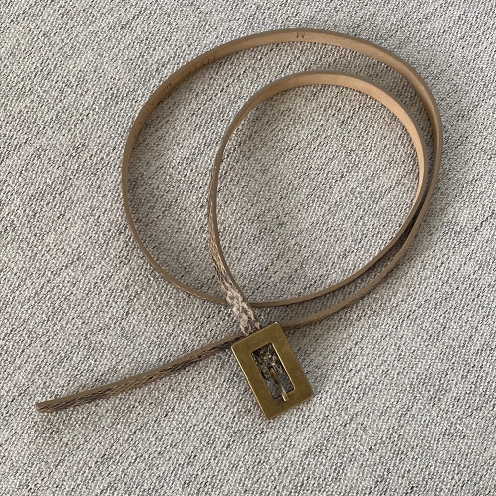 Hyde Collection Skinny Leather Belt